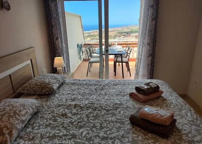 Beautiful Sunset View Apartment